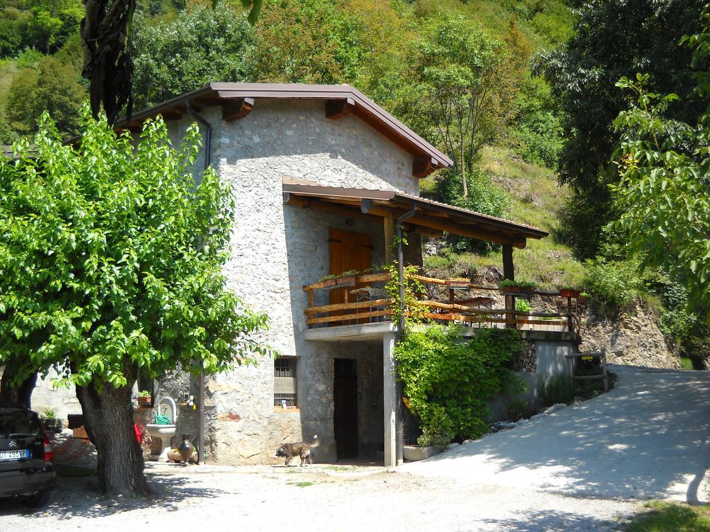 Agriturismo Cascina Lert Marone Exterior photo